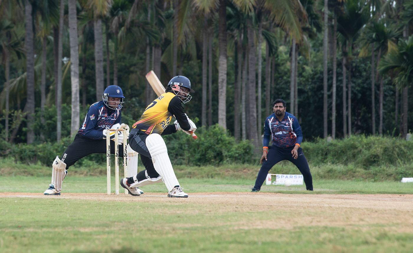 স্পিনবান্ধব উইকেটে ব্যাটারদের পরীক্ষা